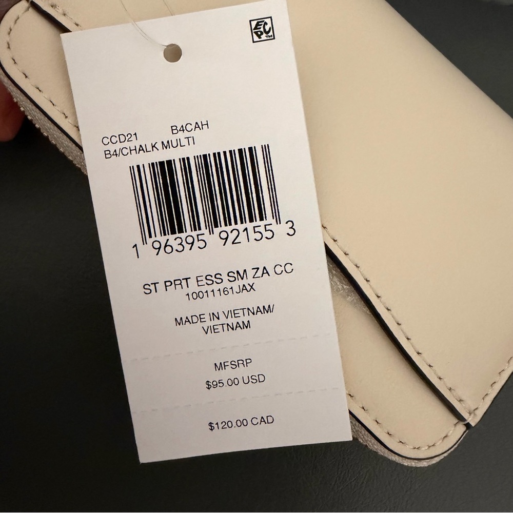 Coach CCD21 Small Zip Around Leather Card Case Retail Style - Picture 4 of 6